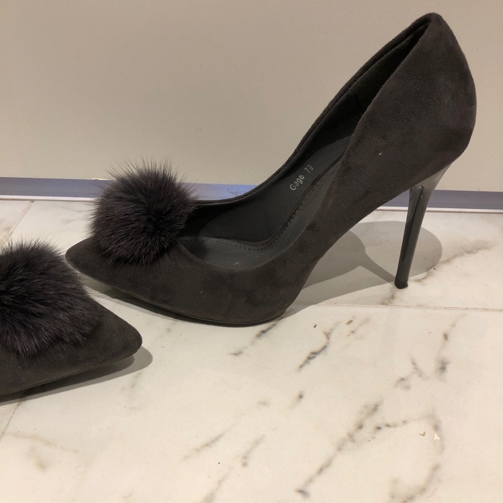 Great condition heels - Picture 2 of 2